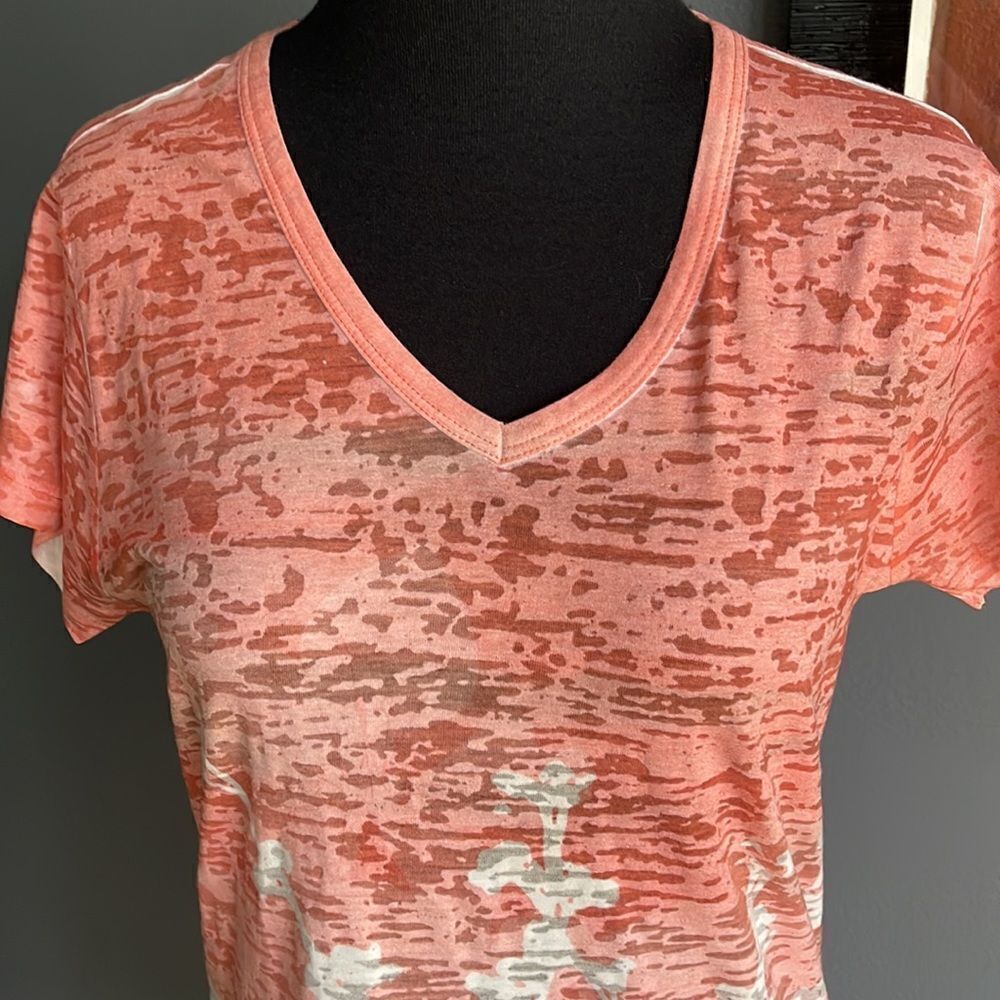 The North Face pink w/ white foliage print burnout V neck short sleeve tee shirt - Picture 3 of 6